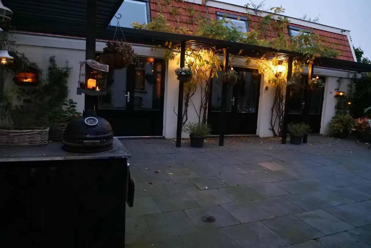 Bed & Breakfast Diemerbrug  Diemen